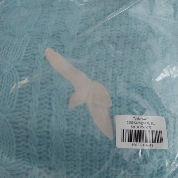 Taylor Swift 1989 Taylor's Version Cardigan Sweater BNIP Extra Large/2XL - Picture 7 of 7